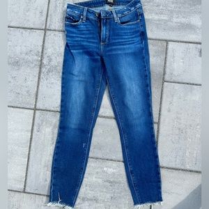 Paige hoxton ankle skinny Jean size 26. Raw hem